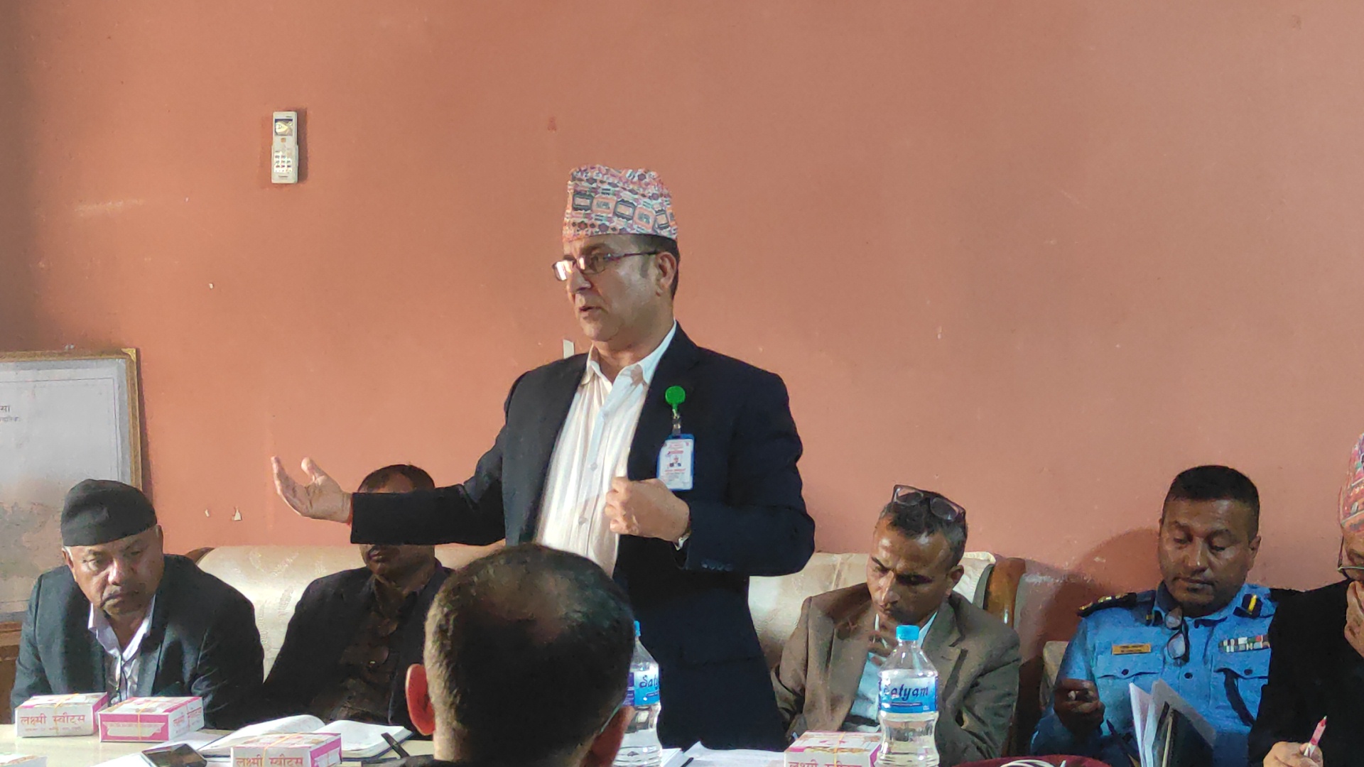गढीमाई लक्षित जिल्ला विपद व्यवस्थापन समितिको बैठक सम्पन्न, “हामिले नगरे कसले गर्ने, यहाँ नगरे कहाँ गर्ने, अहिले नगरे कहिले गर्ने? – सिडियो अधिकारी
