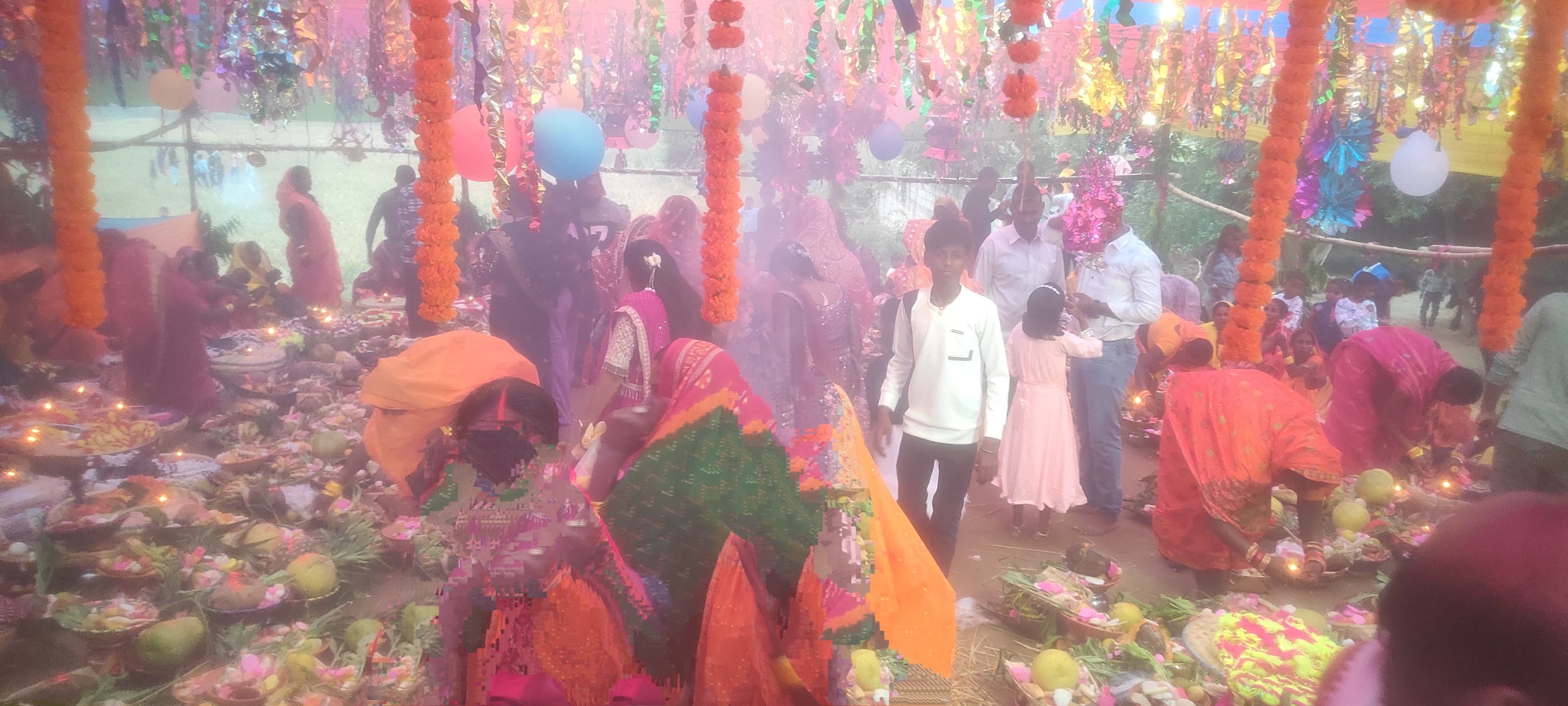 आज अस्ताउदै गरेको सुर्यलाई अर्घ्य दिई छठ पर्व मधेश लगायत देशभर मनाईदै